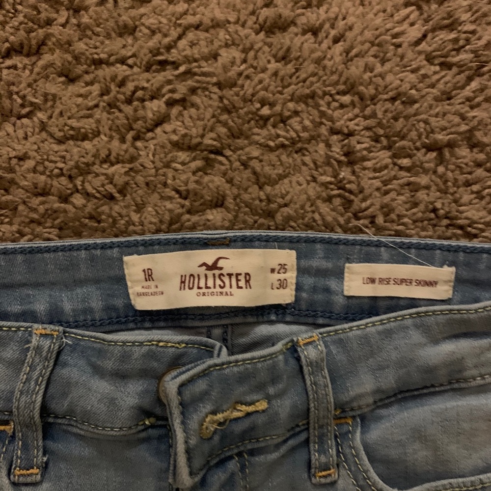 low rise hollister skinny jeans